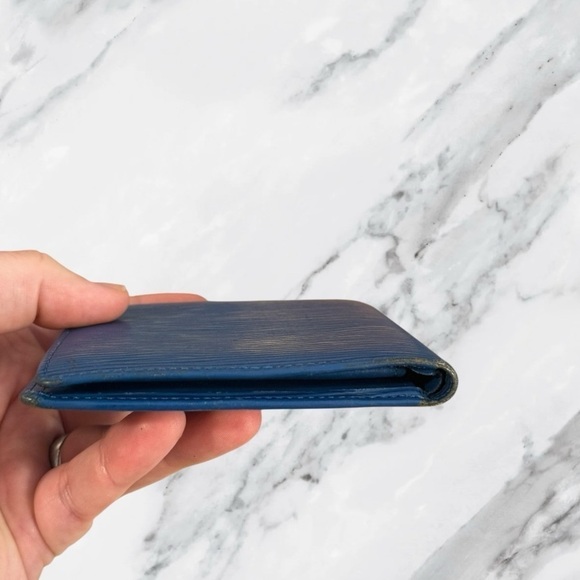 Louis Vuitton Authentic Blue Epi Leather Compact Wallet - Picture 5 of 15